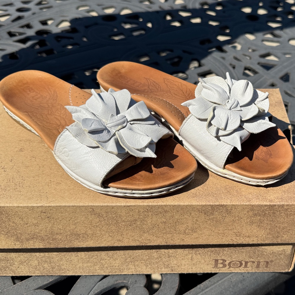 Born Women's Cream Floral Slide Sandals